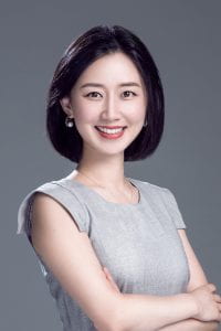 Stephanie Wang headshot
